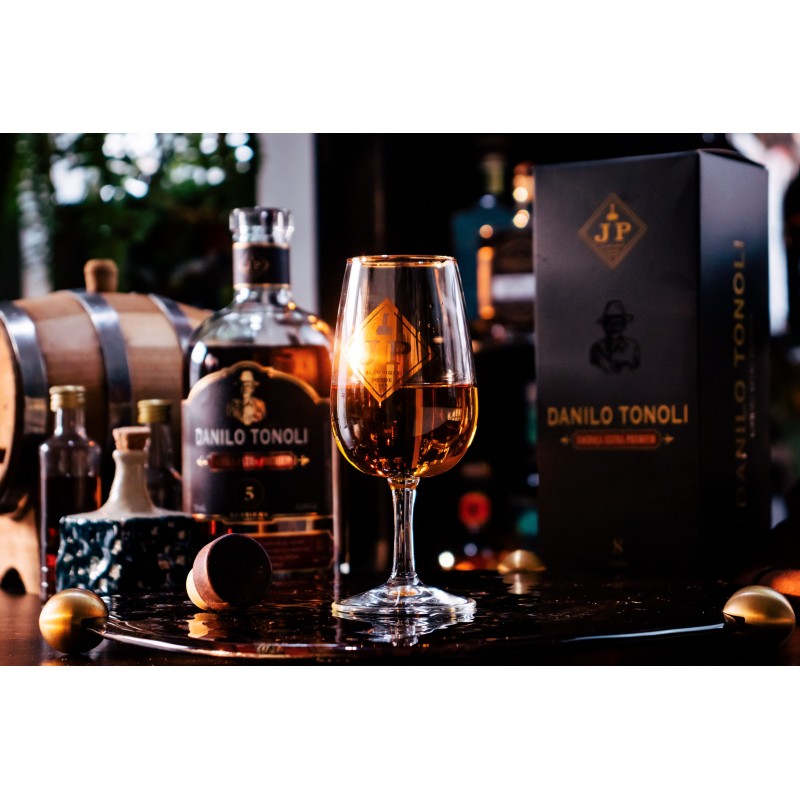 CACHAÇA EXTRA PREMIUM DANILO TONOLI